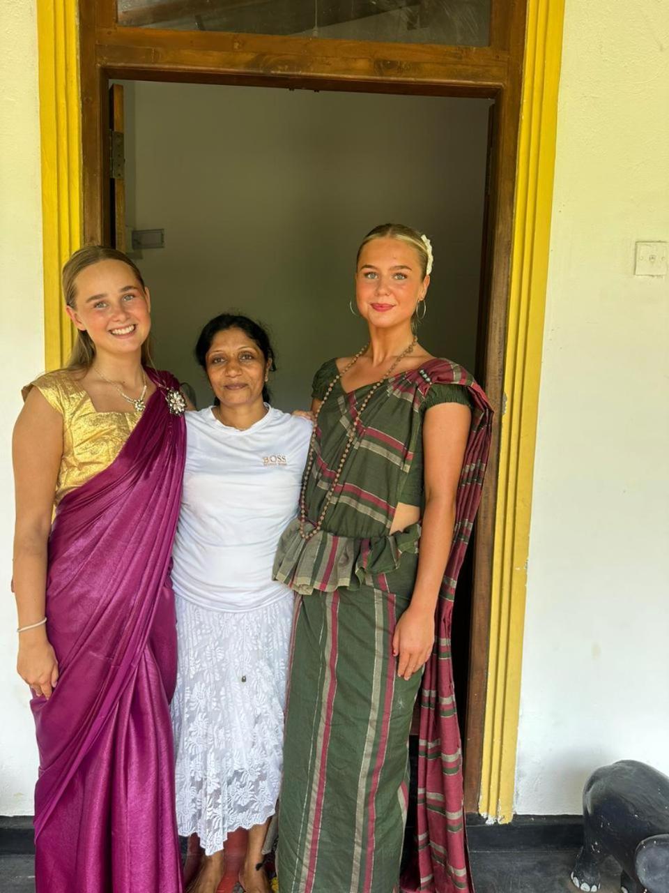 Sanu Home Stay Sigiriya Ngoại thất bức ảnh